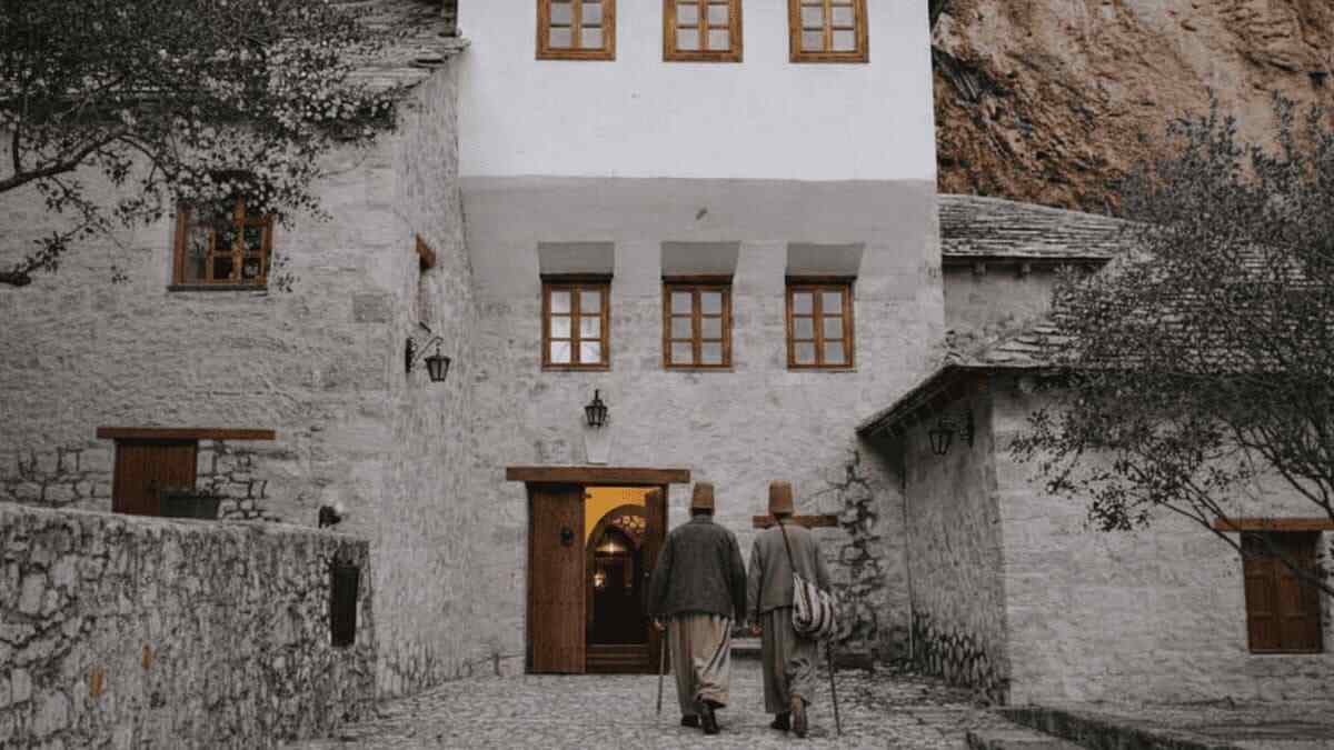 Tasavvuf Nedir? Kısaca Tanımı ve Anlamı